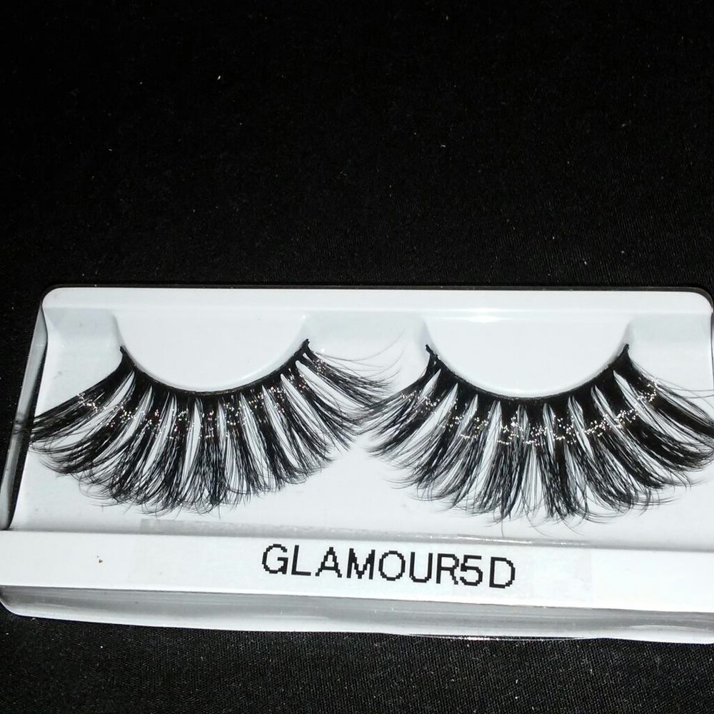 NWOT 100% mink lashes